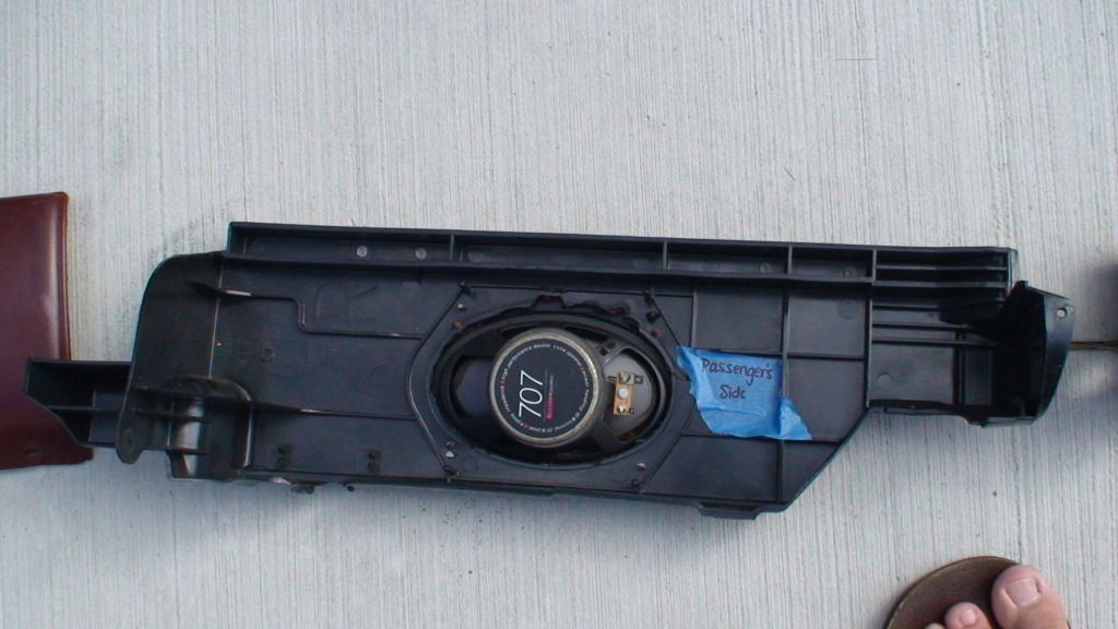 FS MK1 Rear Speaker pads with Kenwood Speakers red